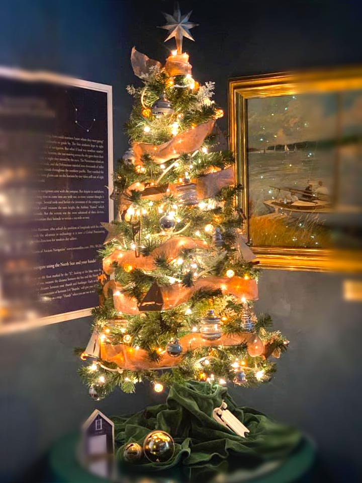 Osterville-Historical-Museum-Holiday-Tree3
