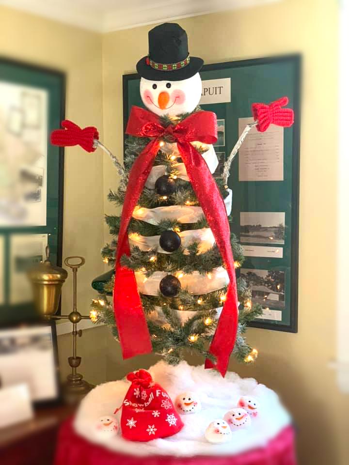 Osterville-Historical-Museum-Holiday-Tree4